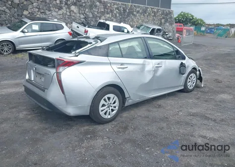 2016 Toyota Prius Two z USA, uszkodzony, nr VIN JTDKBRFU5G3014311